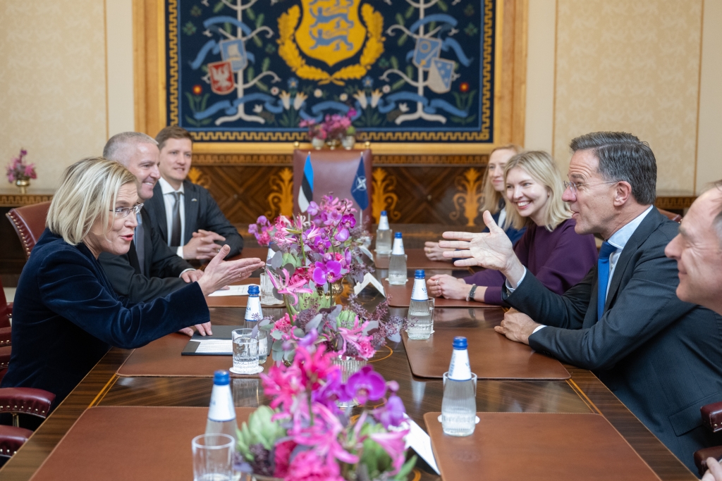 President Ülle Madise kohtus Kadriorus NATO peasekretäri Mark Ruttega