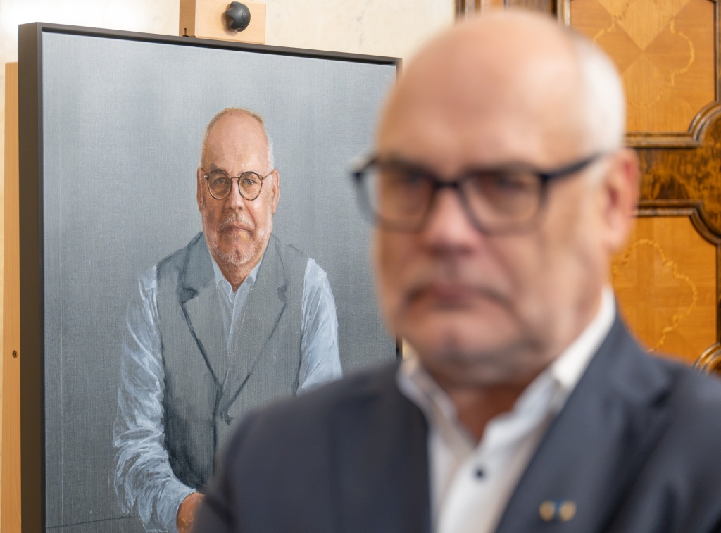 President Alar Karise portree maalis kunstnik Tõnis Saadoja 