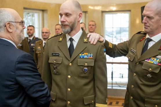 Andrus%20Merilo%20%C3%BClendamine%20brigaadikindraliks.jpg?itok=rhNb6Le1