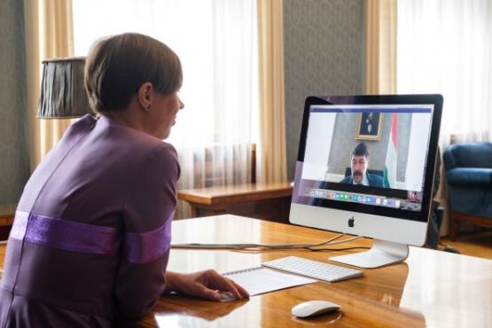 Kaljulaid_Ader.jpg?itok=Kvq4w4sL