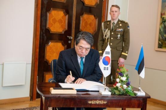 Korea3.jpg?itok=BawcCELc