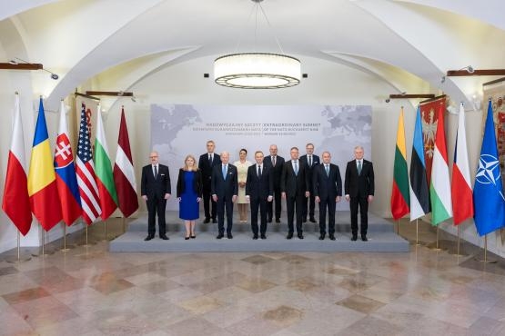 NATO%20idatiiva%20kohtumine.jpg?itok=xwLUqiM4