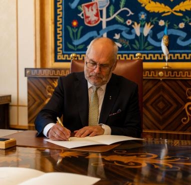 Volikirjade_allkirjastamine_29.06-9.jpg?itok=DcUhBsvf